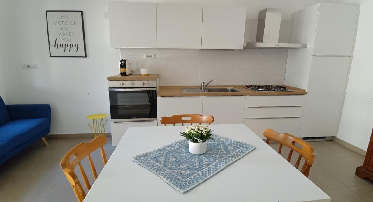Sun Light Apartment Tortoli Luaran gambar